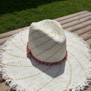 THE STRAW WHITE