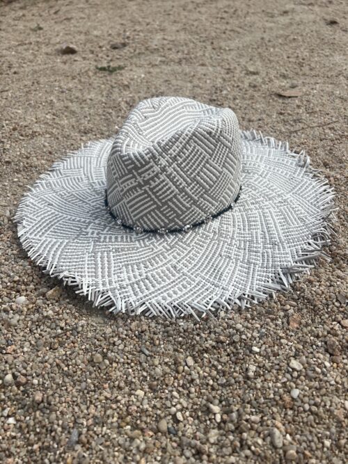 THE STRAW GREY
